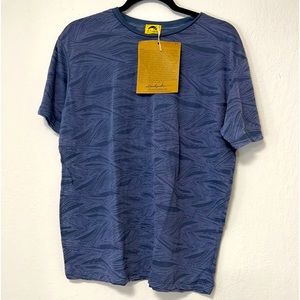 Kealopiko NWT Burn Out Style Unisex Tee 🦋